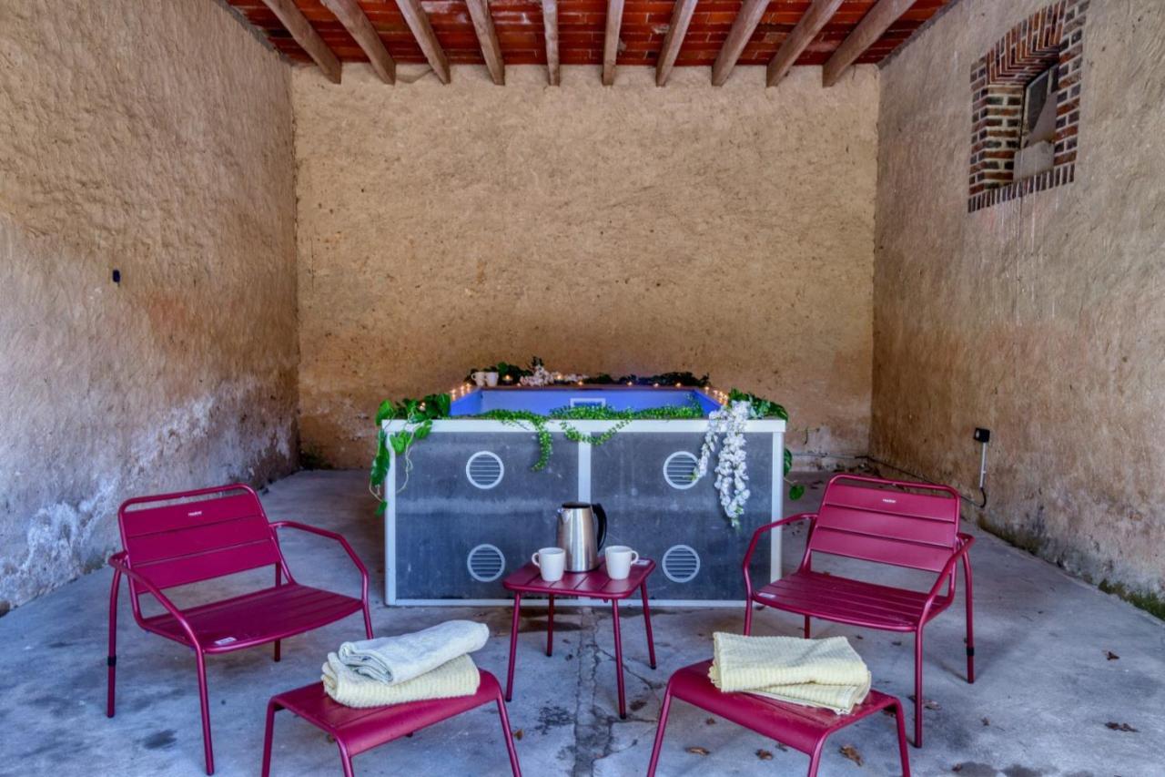Crazy Villa Le Petit Belair 18 - Heated Pool - Foot - 2H Paris - 30P Aubigny-sur-Nère Exterior foto