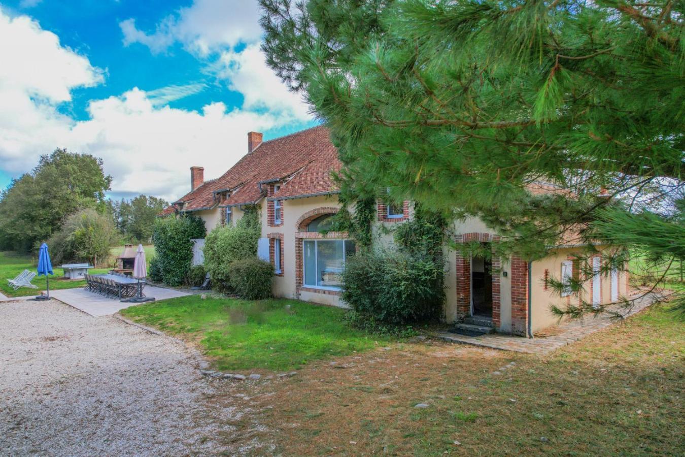 Crazy Villa Le Petit Belair 18 - Heated Pool - Foot - 2H Paris - 30P Aubigny-sur-Nère Exterior foto